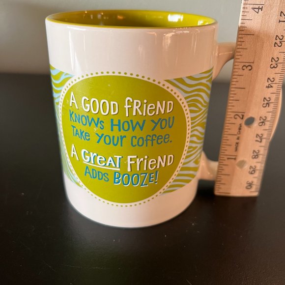 HALLMARK SHOEBOX ~ "A Great Friend Adds Booze!" ~ Best Friend Novelty Mug - Picture 5 of 5